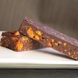 PRE ORDER - Chocolate & Honeycomb Slice - 21 portions.